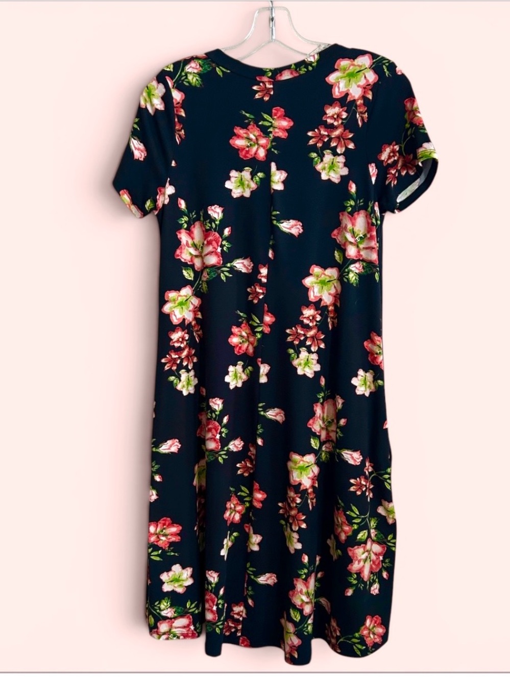 Women’s Black Floral Short-Sleeve Swing Dress M - Picture 2 of 4